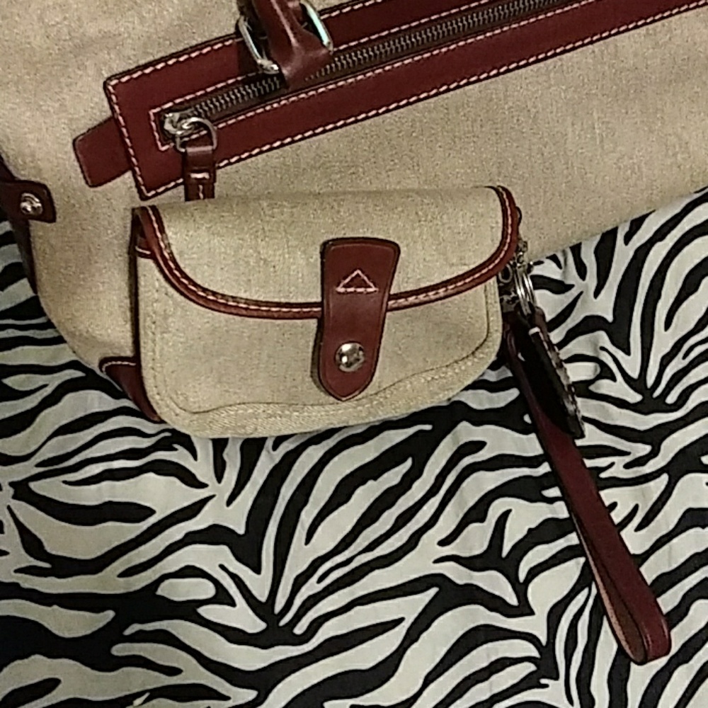 Dooney Handbag And Matching Wristlet - image 3